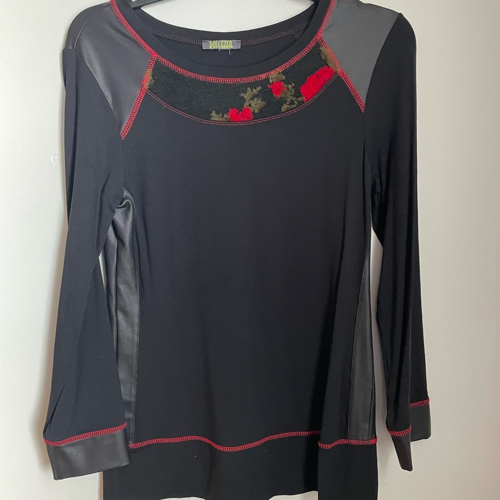 Chic Black and Red Floral Long Sleeve Top